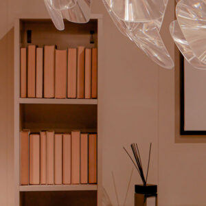 Glass Chandelier - obrazek 4